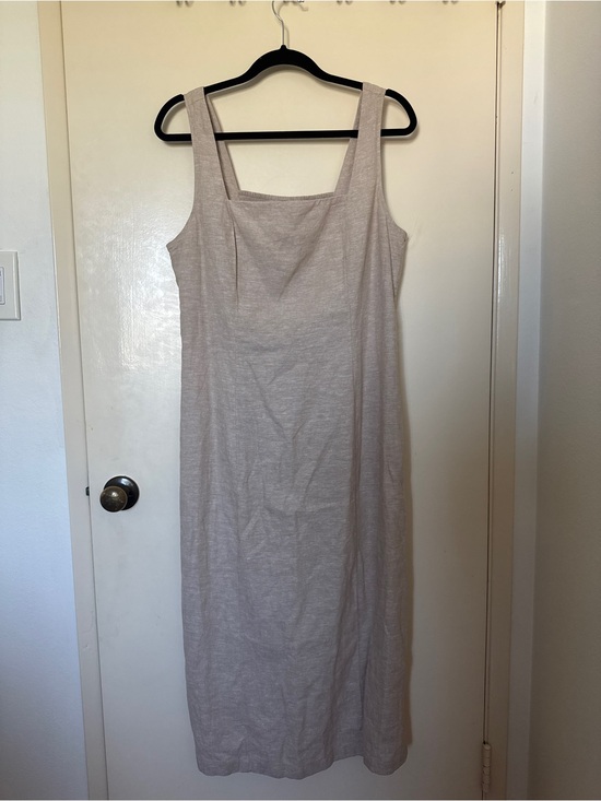 Old Navy Dresses & Skirts - Old Navy Women’s Strapless Linen Midi Dress in tan size L
